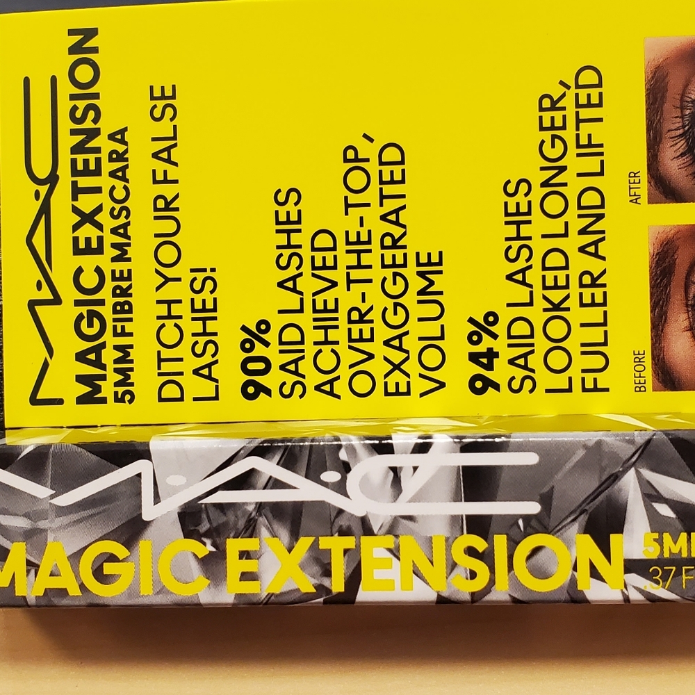 MAC MAGIC EXTENSION MASCARA